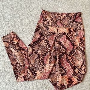 Power Soft work out leggings - pink snake skin
